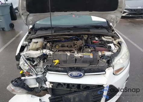 2012 Ford Focus Sel z USA, uszkodzony, nr VIN 1FAHP3H25CL479210